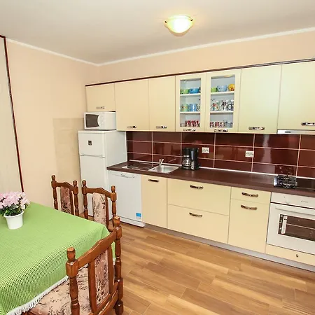 Apartment Slavica *