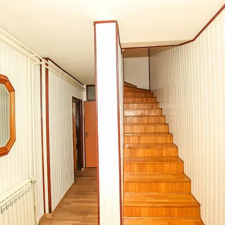 Slavica Apartment *